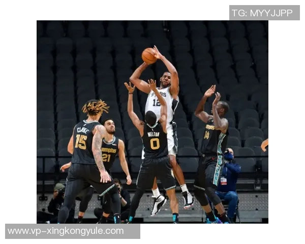 瓦塞尔状态低迷表现不佳5投仅1中贡献5分3板3助正负值惨淡9