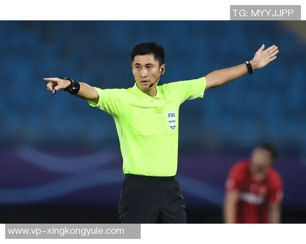 马宁赛后遭遇冲突连罚三红牌安保紧急护送离场引发热议