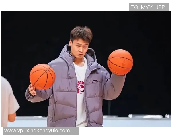 北京揭幕战大名单公布赵睿首秀周琦陈盈骏雷蒙方硕在列曾凡博缺席